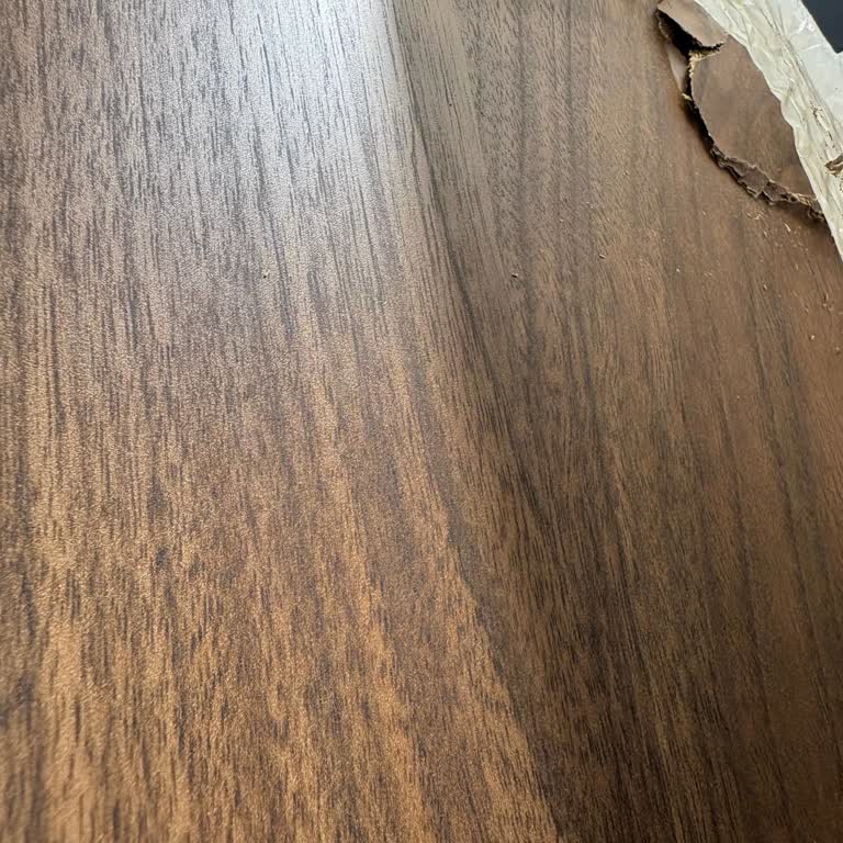 IKEA Billy Kitaplık Parçaları Kırık Ve Paketsiz Gönderildi, 2 Ay Süren Çözüm Bekleyişi
