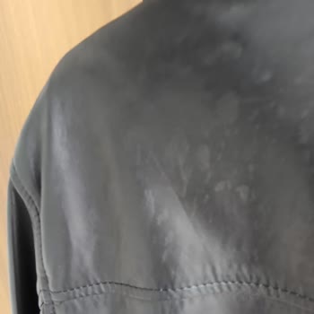 Yağmurda Lekelenen Deri Montta Ayıplı Ürün İadesi Talebi