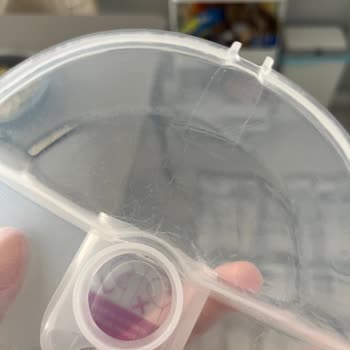 Mochi Süt Pompasının Plastik Çizikleri Bebeğin Sağlığını Tehdit Ediyor