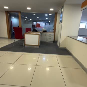 Manavgat Denizbank Şubesinde Tek Personelle KOBİ Müşterileri Uzun Süre Beklemek Zorunda