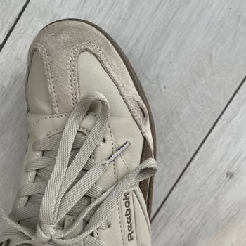 Reebok Ayakkabısında Üretim Hatası İddiası Ve Değişim Talebi