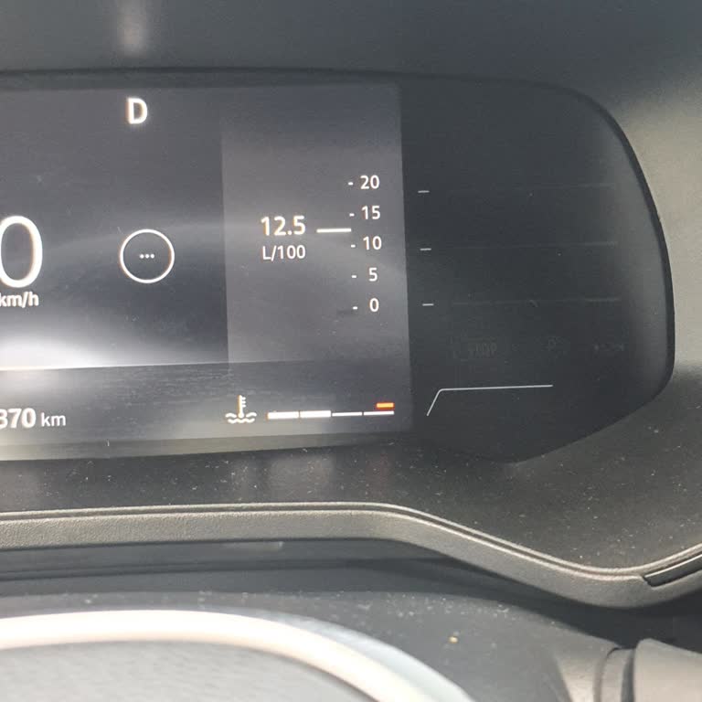 Renault Clio’da Şehir İçi Yakıt Tüketiminde Şok Artış