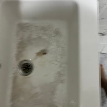 Sürekli Su Kesintileri Ve Çamurlu Su Sorunu Yaşanıyor