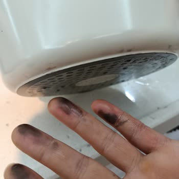 Arow Home Fiore Tencere Seti Siyah Lekeler Bırakıyor Ve Sağlık Riski Oluşturuyor