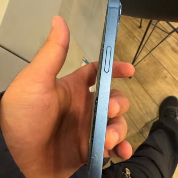 IPhone 13 Pil Şişmesi Ve Güvenlik Riski Üzerine Ücretsiz Değişim Talebi