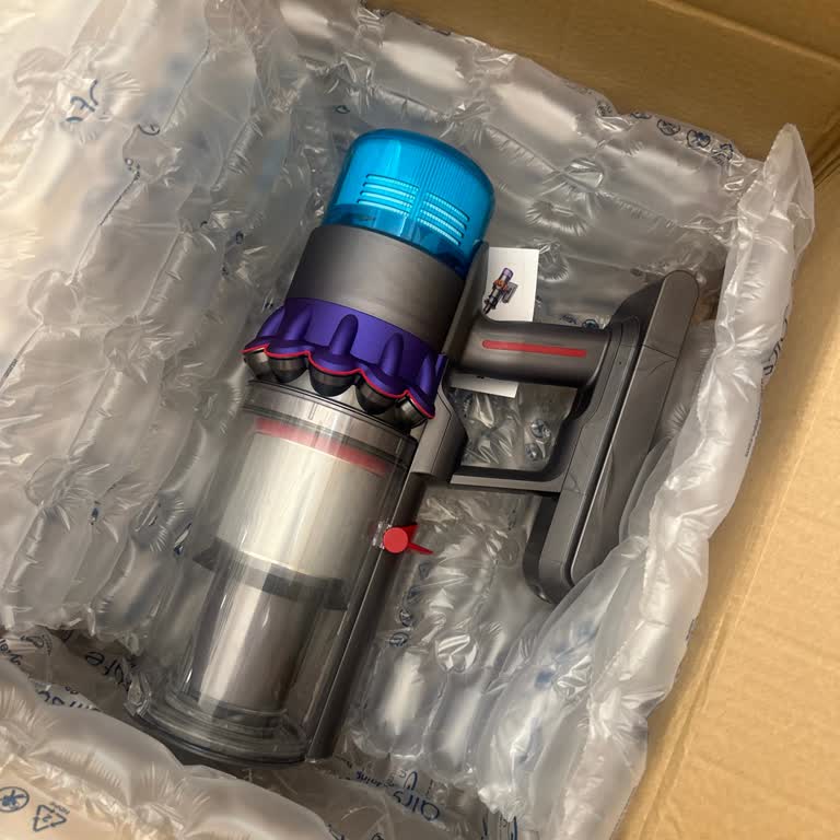 Dyson Gen5 Bakım Sonrası Orijinal Kutu Ve Parçalar Eksik Gönderildi