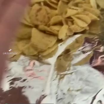 Cipso Markasının İçinden Cipsinin İçinden Odun Parçası Çıktı