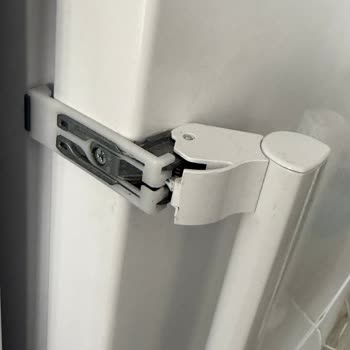 Garanti Kapsamındaki Paslanma Ve Kulp Kırılması İçin Ücretsiz Onarım Talebi Ve Üslupsuz Müşteri Hizmetleri Şikayeti