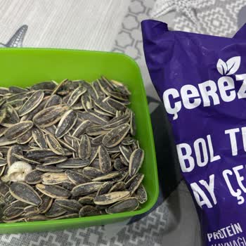 A101 Çerezya Ay Çekirdeği Paketi İçinde Yabancı Beyaz Kabuk Tespit Edildi