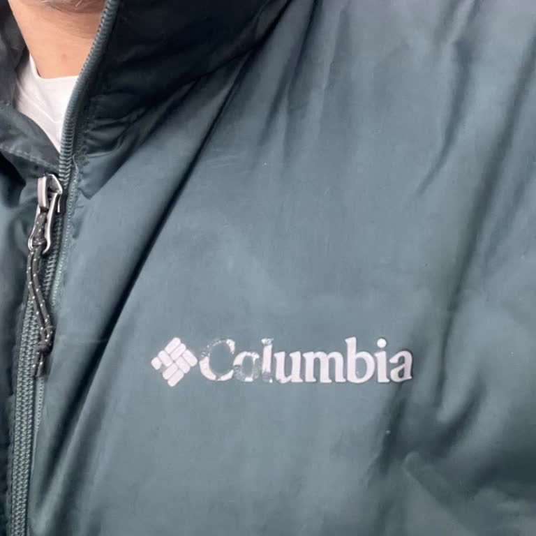 Columbia Montunun Logo Baskısı Bir Yılda Silindi