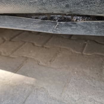 Hatalı Lift İşlemi Sonucu Plastik Muhafaza Hasarı Ve İlgisiz Servis