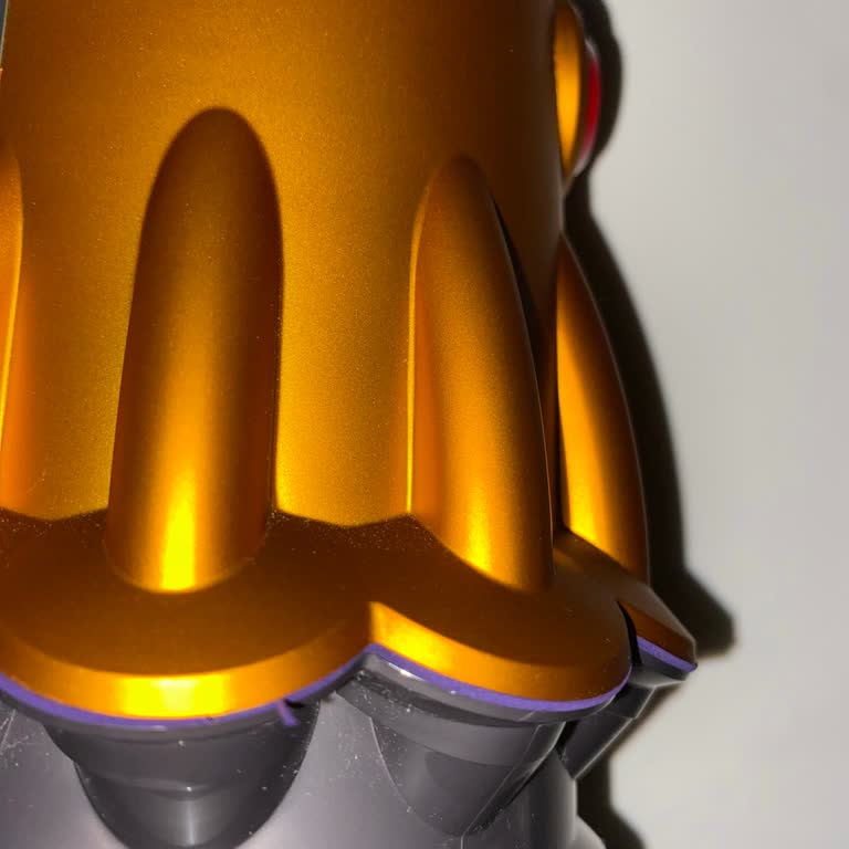 Dyson V12 Mor Lastik Sorunu Ve Güven Kaybı