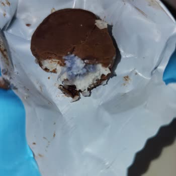 BİM Waff Star Hindistan Cevizli Çikolata’da Morumsu Dolgu Ve Sağlık Sorunları