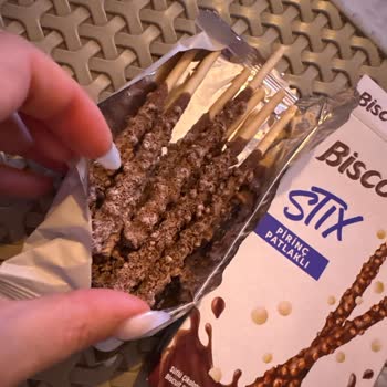 A101 Gölhisar’da Bozuk Biscolata Stix Çikolata Kaplaması Şikayeti