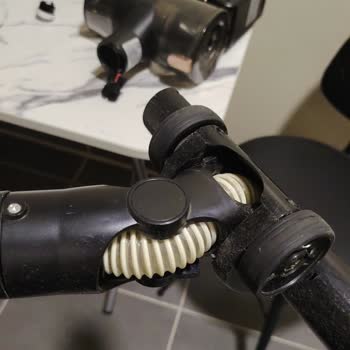 Pirantech Dikey Süpürge Parçası Yırtıldı, Yedek Parça Ve Servis Yok