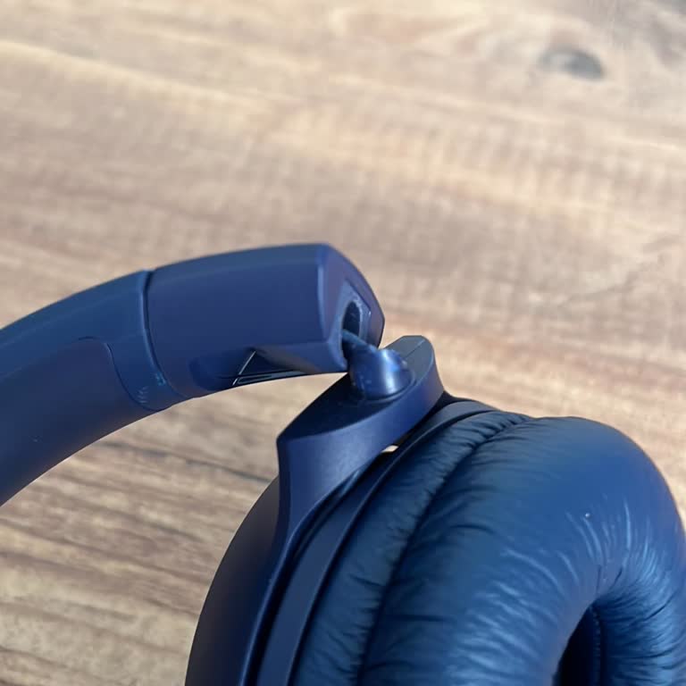 JBL 500 BT Kulaklıkta Plastik Bağlantı Parçası Kırıldı Ve Yedek Parça Talebi