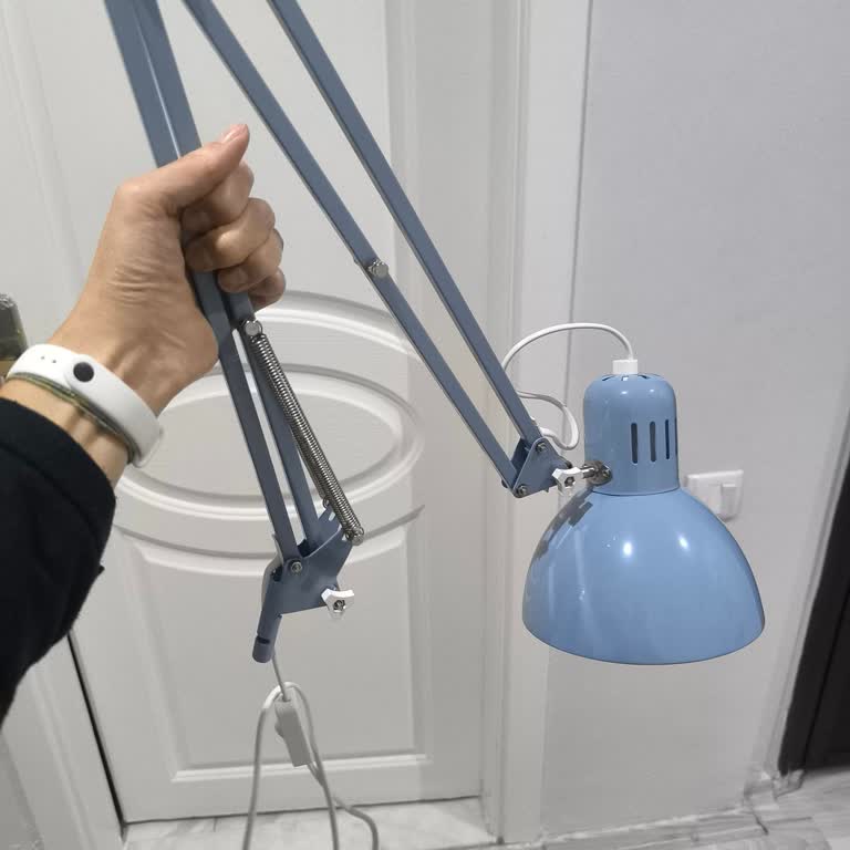 IKEA'de Eksik Sabitleme Aparatı Ve Haksız Ücret Talebi