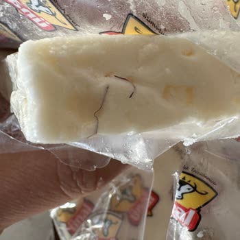 Migros Şubesinde Satılan Dilimli Vakumlu Peynirde Yabancı Madde