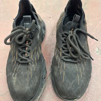Üç Ayda Açılan Spor Ayakkabı Ve İlgisiz Müşteri Hizmeti