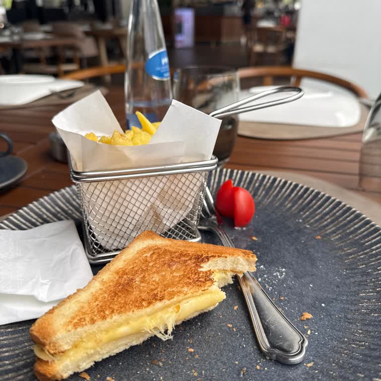 Grand Sapphire Otelde Personel İlgisizliği Tatilinizi Mahvediyor