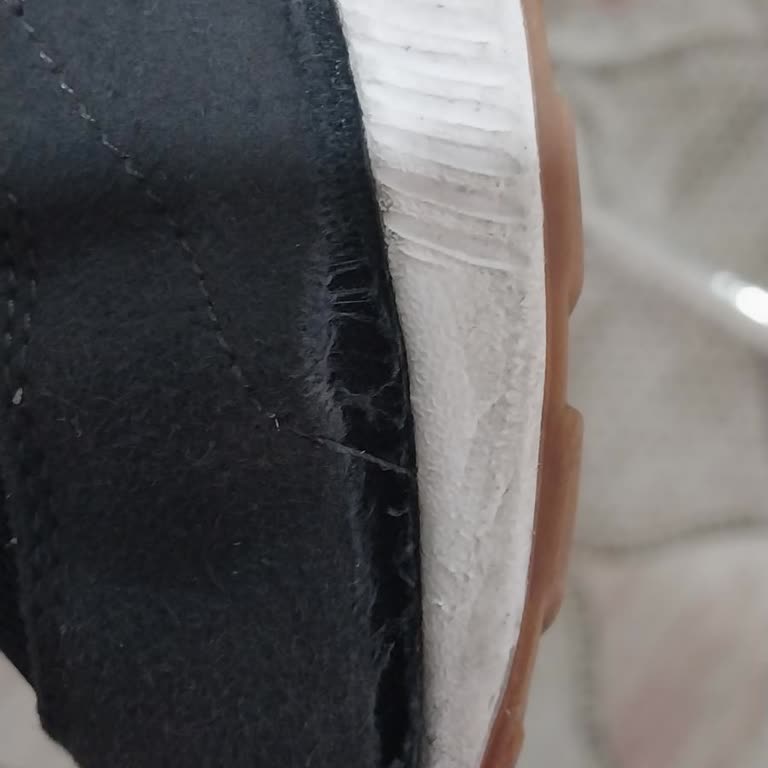 Kısa Sürede Patlayan Puma Ayakkabısı İçin Değişim Ve İade Talebi