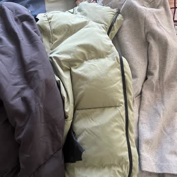 Bershka Beyaz Kadife Montta Renk Değişimi Ve Lekelenme Sorunu