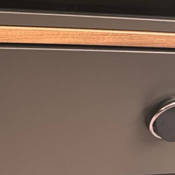İstikbal'de Yamuk Dolap, Çekmece Sorunları Ve Kapak Değişiminde Çözüm Eksikliği