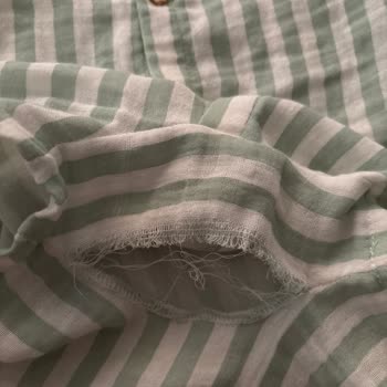 Hello Baby Kısa Tulumun Bir Saatte Yırtılması Ve Mağaza Desteği Eksikliği