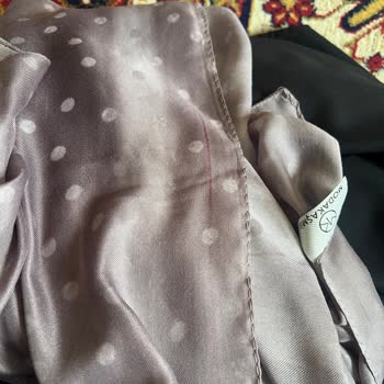 Defolu Şallarda Sökük Dikiş Ve Boya Lekesi Tam Ücret İadesi Talebi