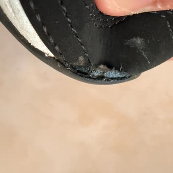 Üst Kısmı Açılan 7.499 TL’lik Skechers Ayakkabı İçin Değişim Veya İade Talebi