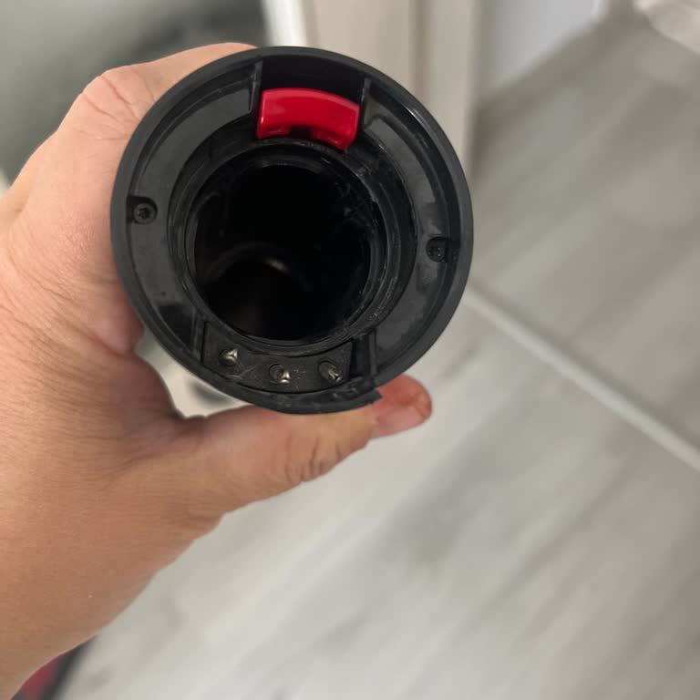 Dyson V16'de Ödenen Parça Tesliminde Uzun Süreli Gecikme Ve Garanti Reddi