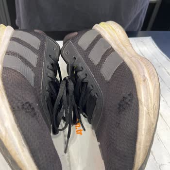 Adidas Ayakkabısının Hızlı Aşınması Ve Kullanıcı Hatası İddiasına Karşı Tam İade Talebi