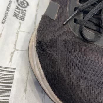 Adidas Ayakkabısının Hızlı Aşınması Ve Kullanıcı Hatası İddiasına Karşı Tam İade Talebi