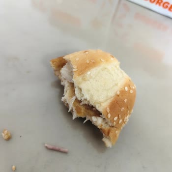 Burger King Sandviçinde Kemik Parçası Gıda Güvenliği Tehlikesi