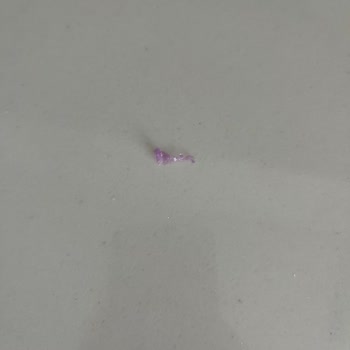 İçinden Çıkan Mor Plastik Parça Güvenlik Endişesi Ve Şirketin Sessizliği