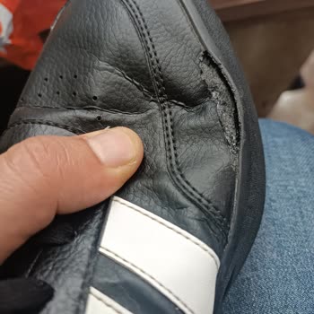 Açılan Tabanlı Adidas Breaknet Ayakkabısı İçin Tadilatsız Geri Gönderme Ve İade Talebi