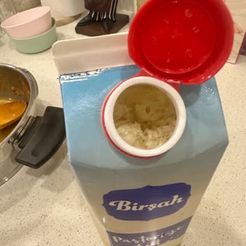 Bozuk Süt Teslimatı Ve Yetersiz Müşteri Hizmeti