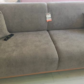 Yanlış Renk Ve Uyumsuz Olmayan Koltuk Takımı Teslimatı İçin Acil Değişim Talebi