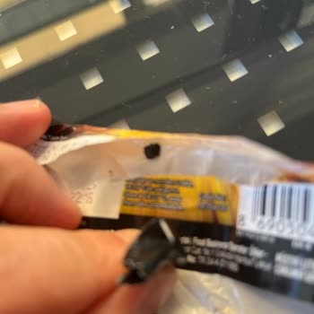 Ülker Metro Çikolatasında Plastik Parça Ve Sağlık Riski