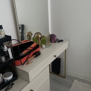 Larmina Mobilya'dan Yanlış Köşe Koltuk Ve Eksik Sandalye