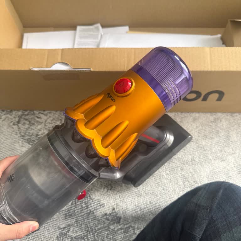 Dyson V12 Süpürgenin Kendiliğinden Kapanması Ve Ücretsiz Teknik İnceleme Talebi