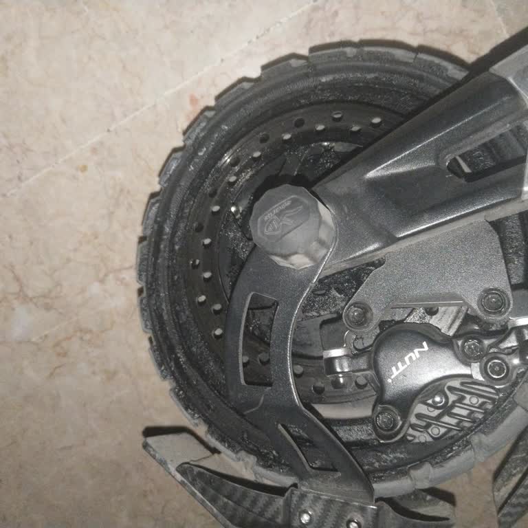 Arka Kapağının Erimesi Nedeniyle Onvo Rx10 Scooter Güvenlik Sorunu