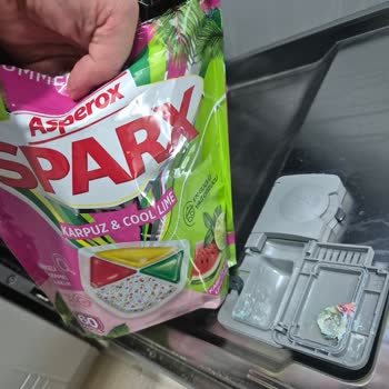 Asperox Sparx Karpuz & Lime Deterjanı Çözünmüyor, Bebek Biberonlarına Kalıntı Bırakıyor