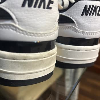 Nike Ayakkabısında Siyah Lekeler Ve Değişim Reddine Karşı İade Süreci