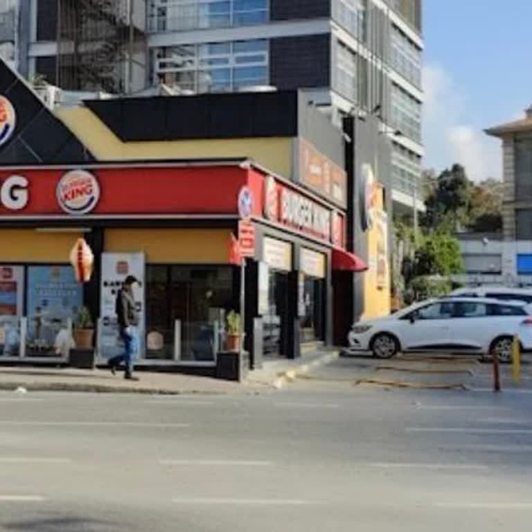 Şişli Burger King Araç Servisinde 20 Dakikalık Bekletme Ve Müşteri İlgisizliği