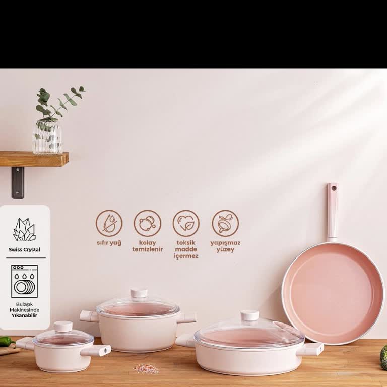 Emsan Mutfak Pembe Tencere Seti Yanmaz Yapışmaz İddiasına Uymuyor Değişim Talebi