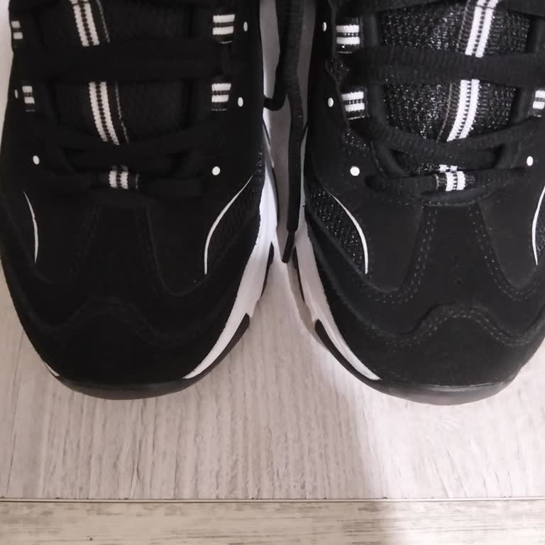 Konfor Vaat Eden Skechers Ayakkabısında Aşırı Rahatsızlık Ve İade Talebi