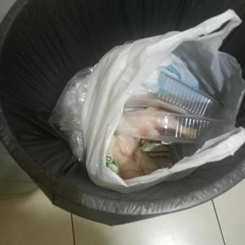 Bozulmuş Tavuk Ürünleri Nedeniyle Aile Sağlığı Tehlikede Ve Ücret İadesi Talebi