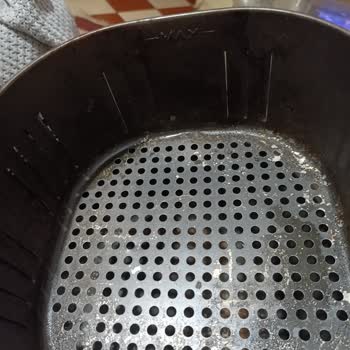 Kumtel Airfryer Haznesi Kısa Sürede Soyulmuş, Değişim Talebi