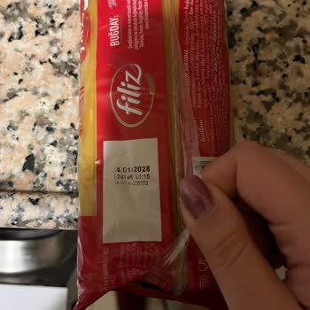 Filiz Spagetti Paketi Açılmadan Küflenmiş